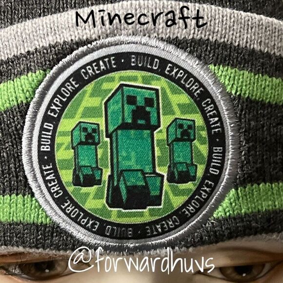 Minecraft Stocking Hat With Pom | One Size - Picture 7 of 10